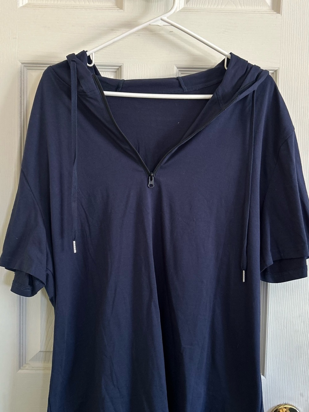 2XL. NWOT. Navy Half-Zip Hooded Tee